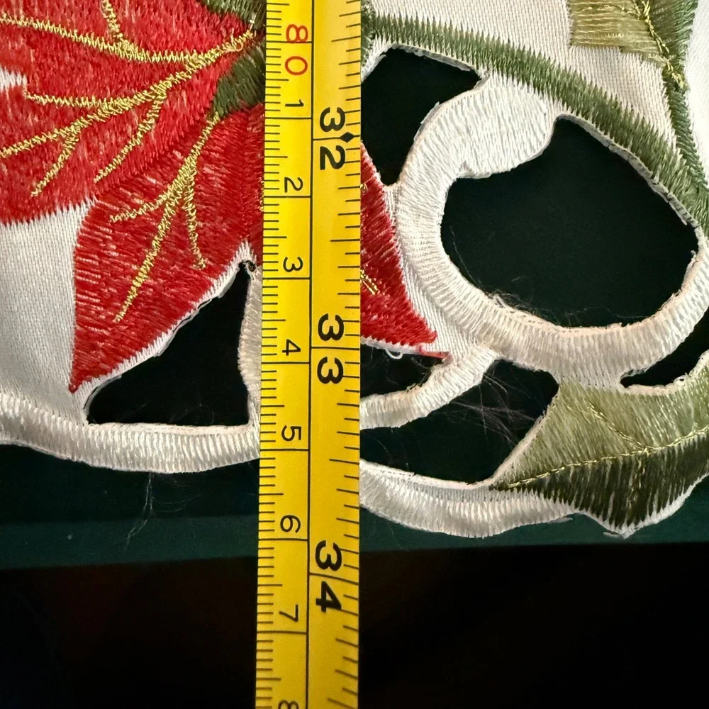 Collections Etc Poinsettia Topper Square White Embroidered Tablecloth 34x34‎